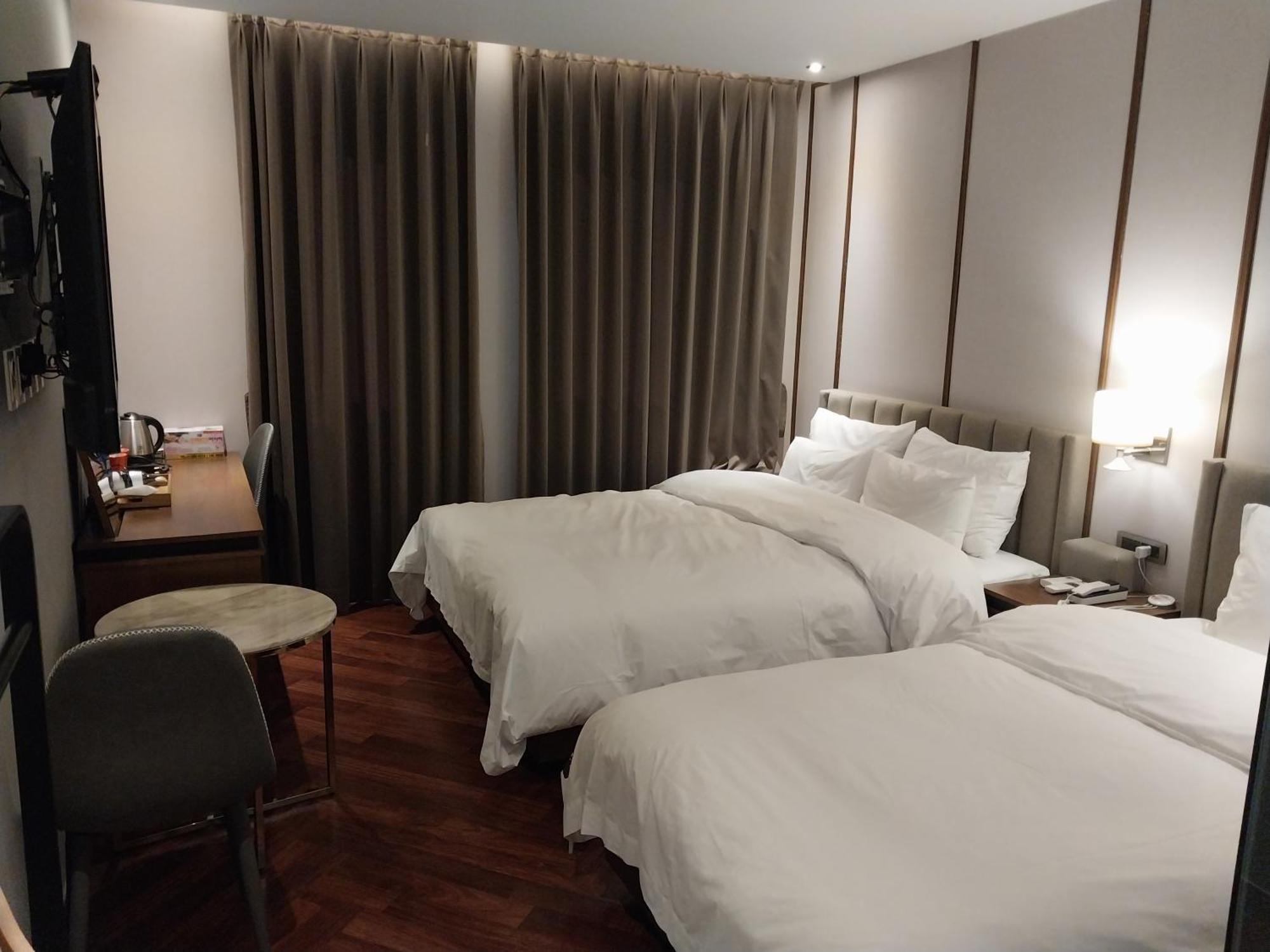 Brown Dot Hotel Busan Station מראה חיצוני תמונה