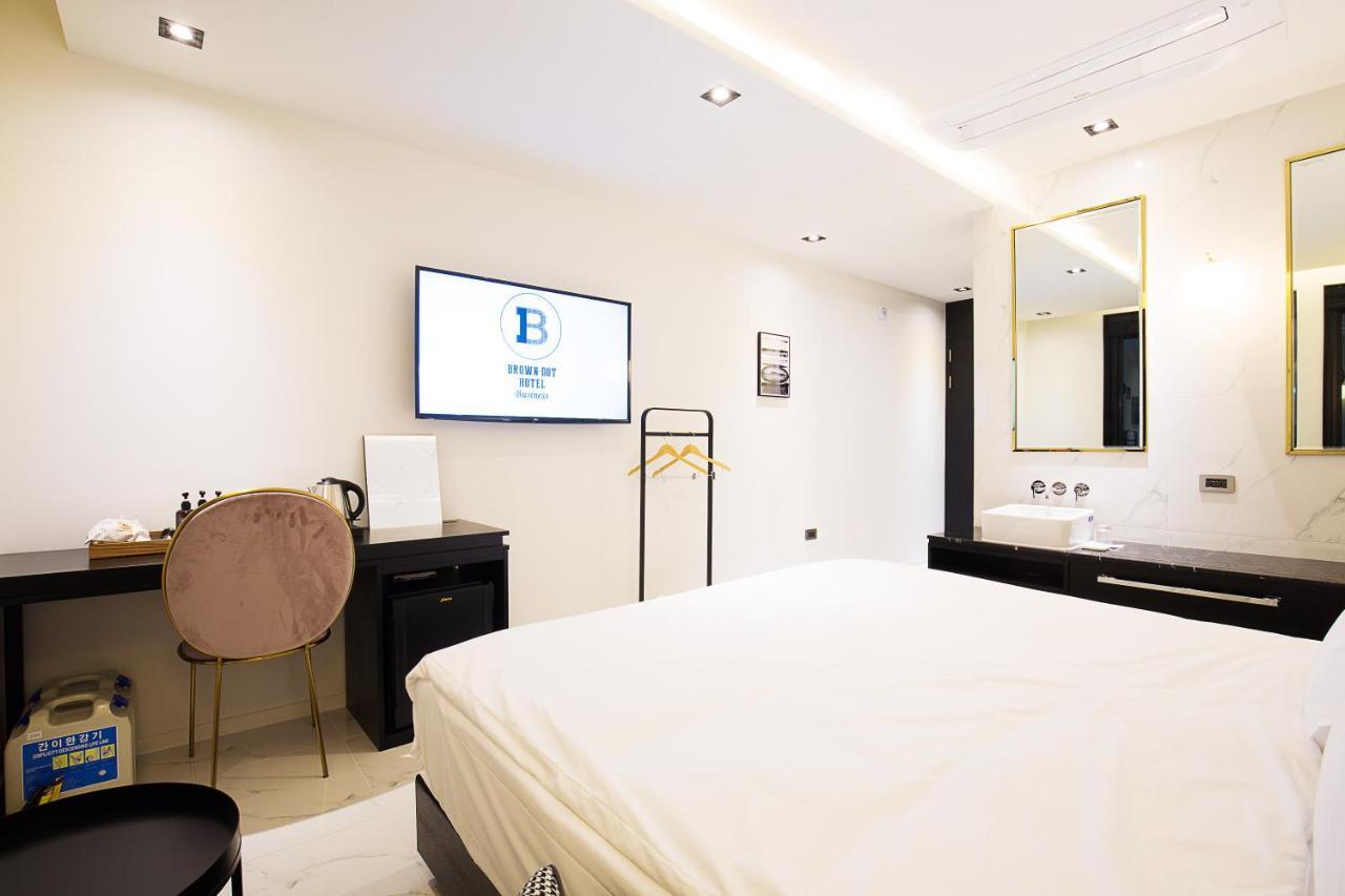 Brown Dot Hotel Busan Station מראה חיצוני תמונה
